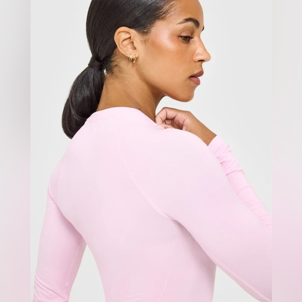 Go To Seamless Fitted Long Sleeve Top - Picture 2 of 2